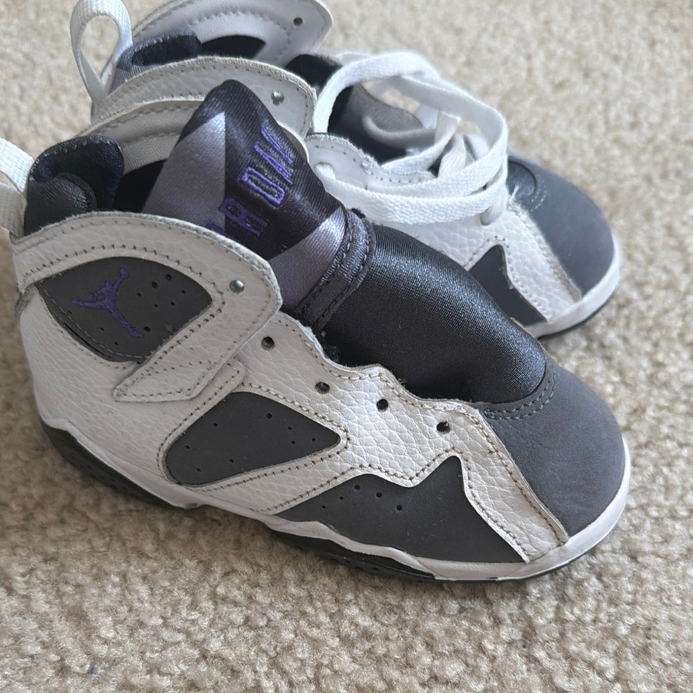 Kids White & Gray Basketball Sneakers with Purple Accents